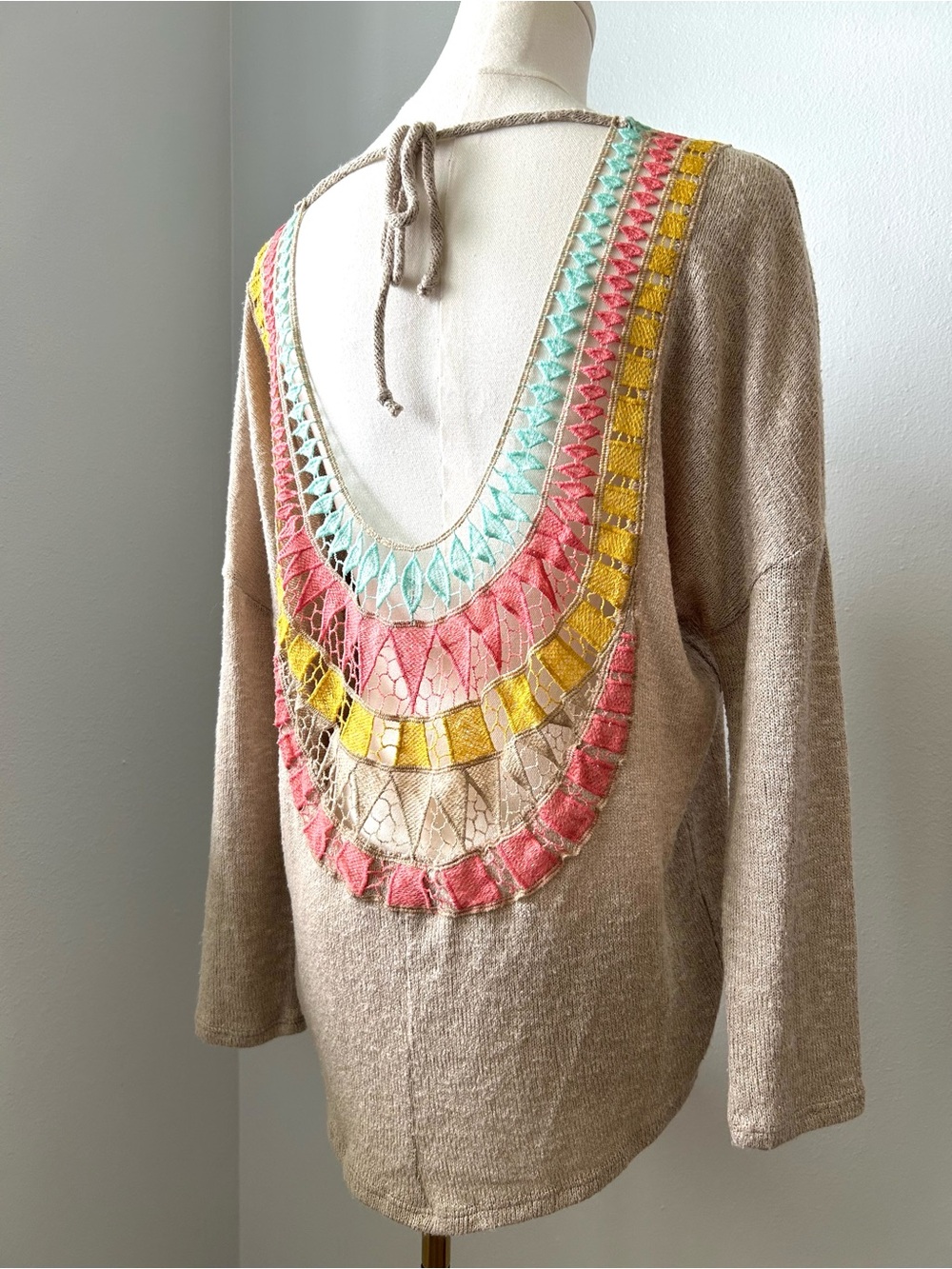 Wrangler Southwestern Taupe Crochet 3/4 Sleeve Open Back Knit Top Womens M